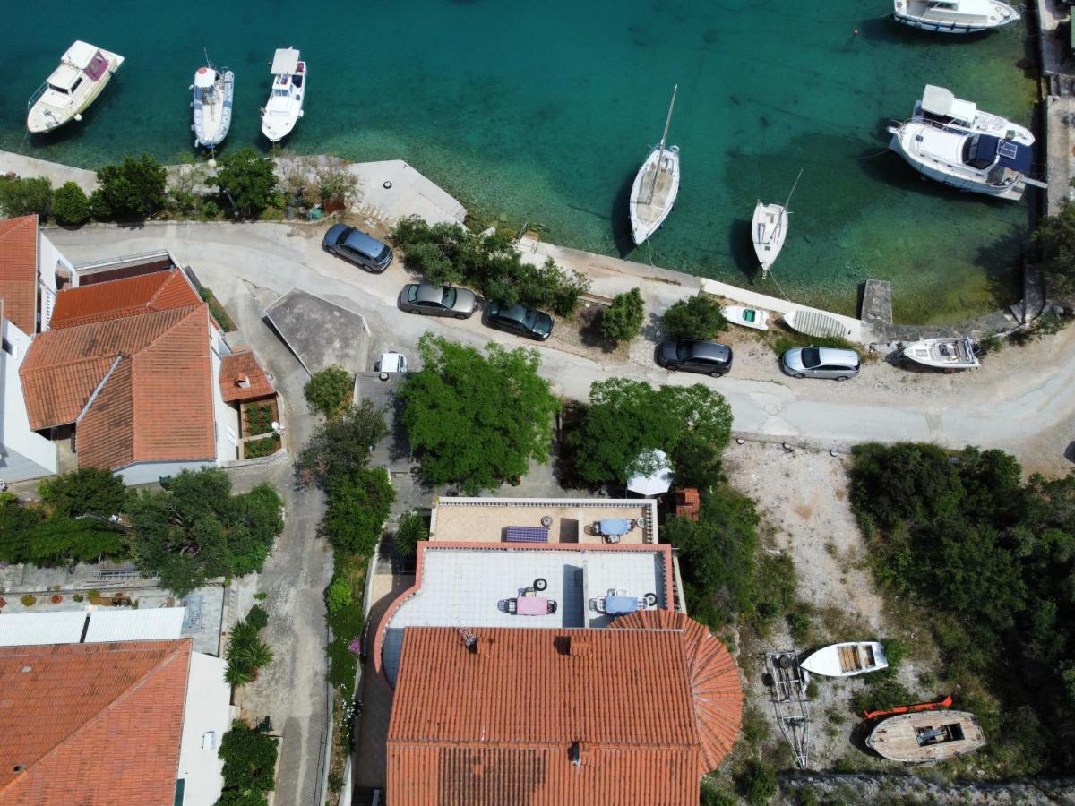 Apartments By The Sea Zaglav, Dugi Otok - 17788 Сали Экстерьер фото